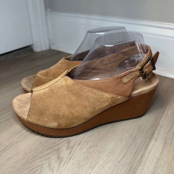 Vionic Shoes - Vionic Trixie Wedge Sandals Womens SZ 9 Brown Toffee Suede Slingback Open Toe